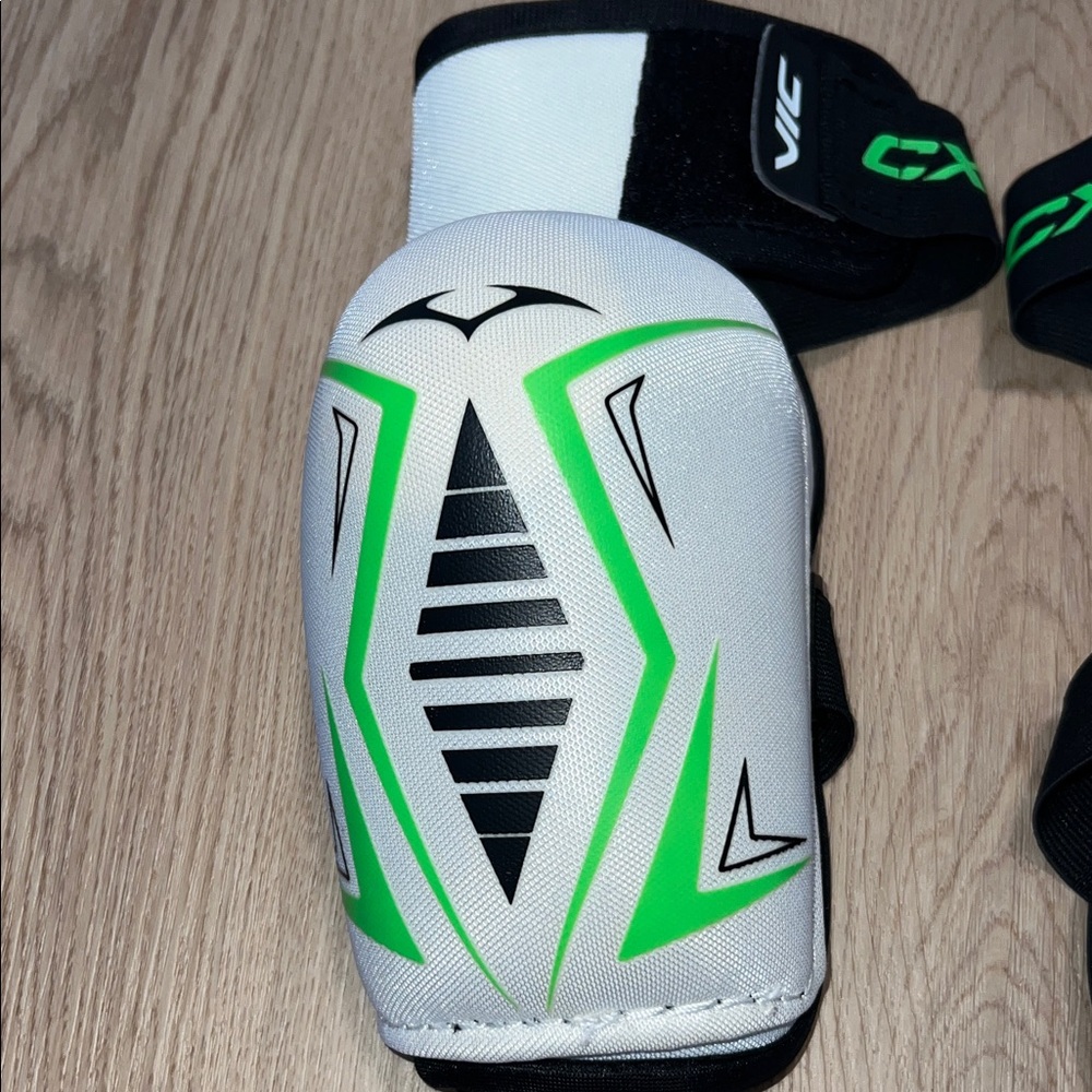VIC CX2 White and Green Protective Elbow Pads - Picture 7 of 16